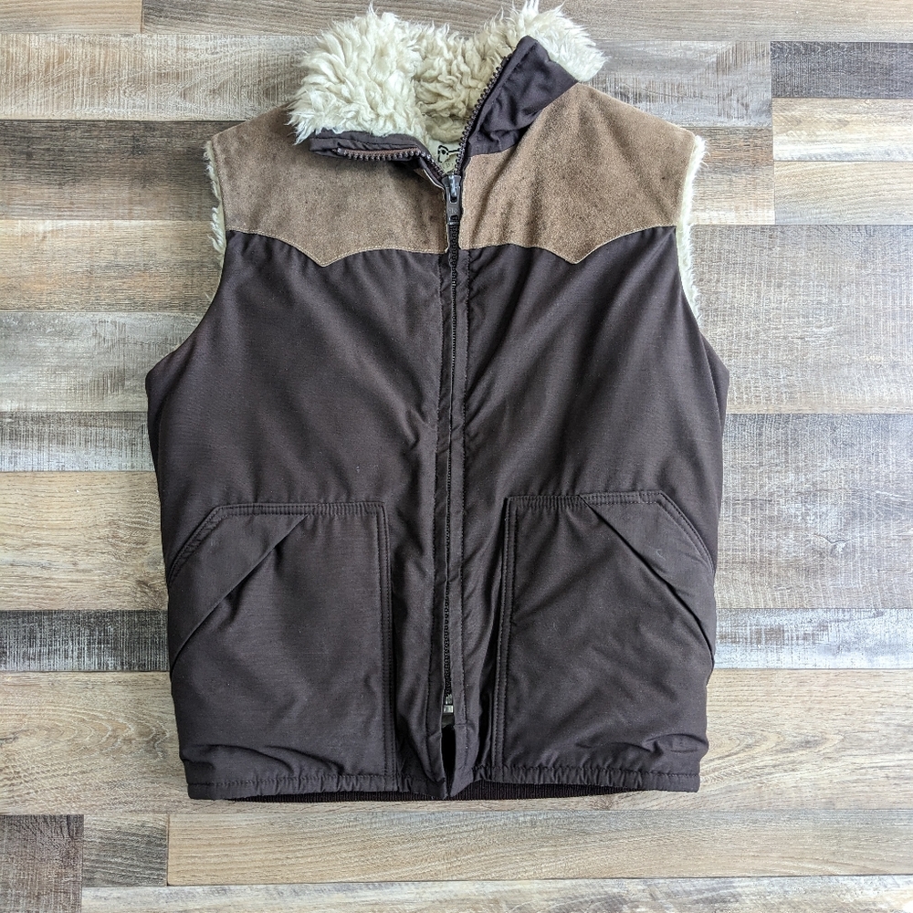 Vintage Woolrich brown fuzzy vest, women's medium